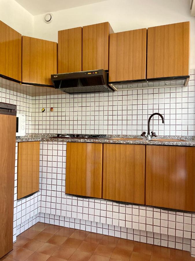Condominio Centrale 104 Lignano Sabbiadoro Bagian luar foto